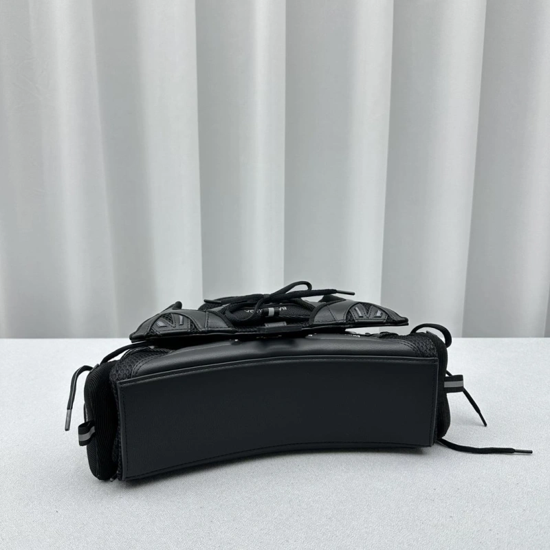Vibrant Bxlxnciaga Top Handle Bags 84112