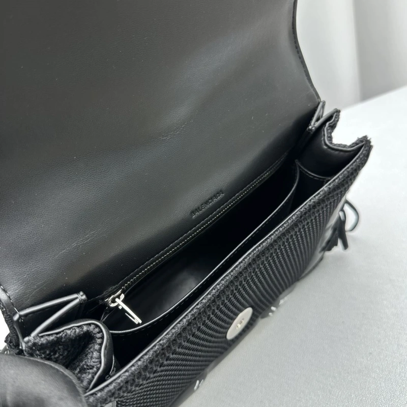 Vibrant Bxlxnciaga Top Handle Bags 84112