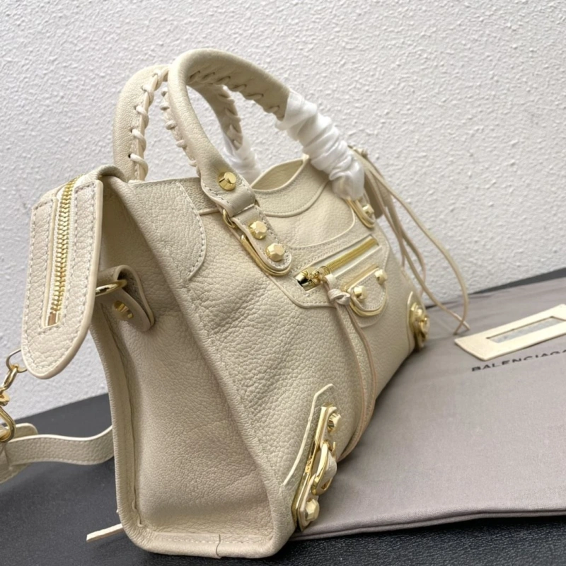 HighQuality Bxlxnciaga Top Handle Bags 84131