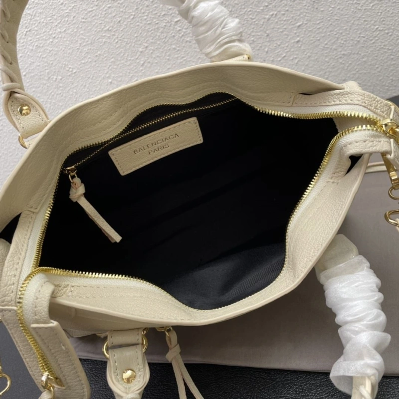 HighQuality Bxlxnciaga Top Handle Bags 84131