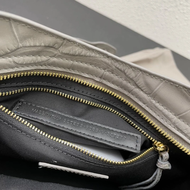 Trendy Bxlxnciaga Top Handle Bags 84091