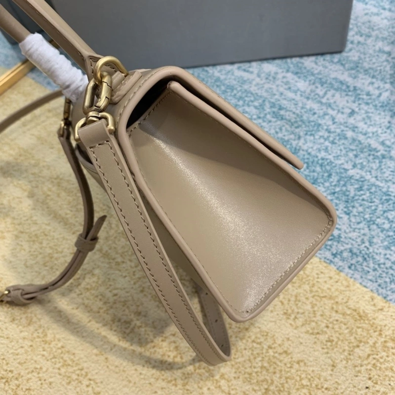 Bxlxnciaga Hourglass Bags Bold 84363