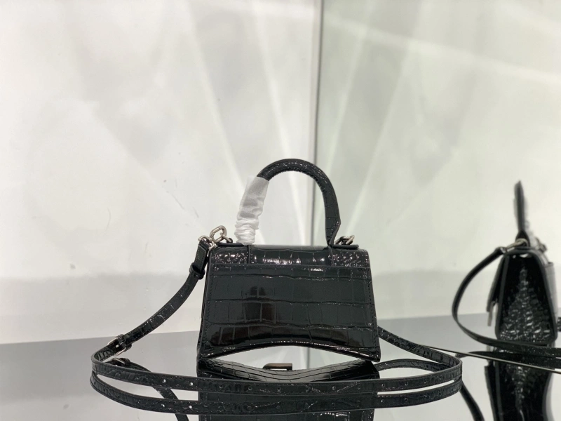 Bxlxnciaga Hourglass Bags GoAnywhere 84367