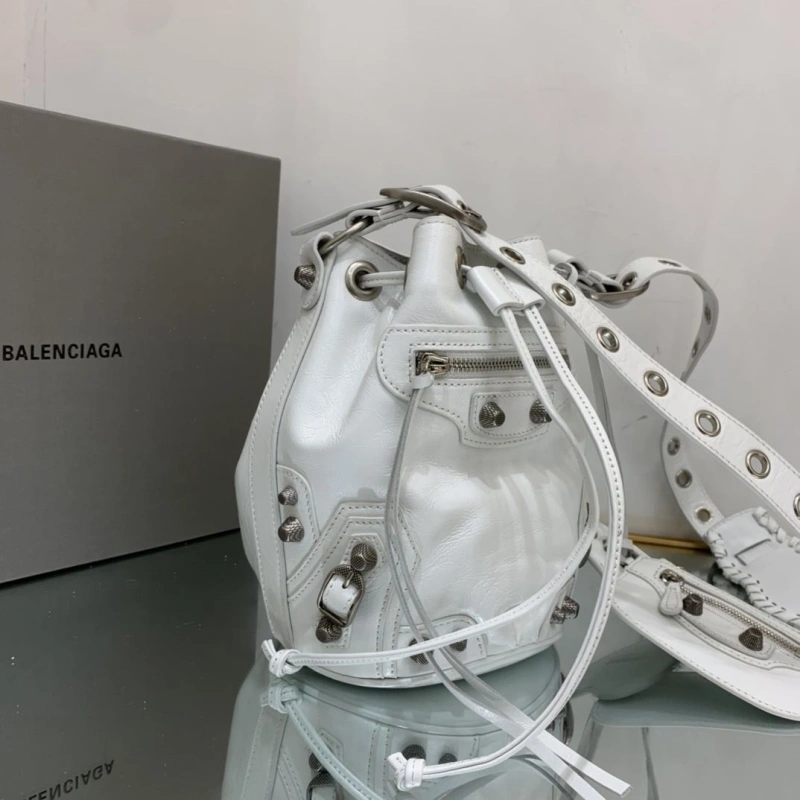 Bxlxnciaga Bucket Bags EasyMatch 84531