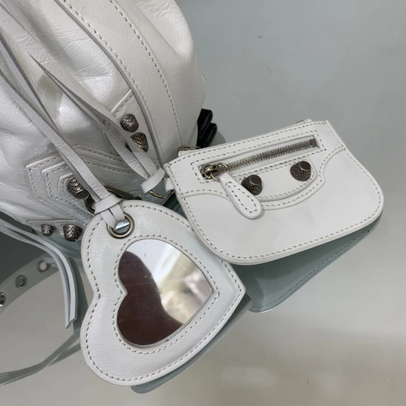 Bxlxnciaga Bucket Bags EasyMatch 84531
