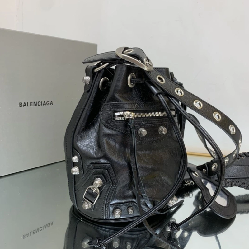 Bxlxnciaga Bucket Bags AllSeason 84545