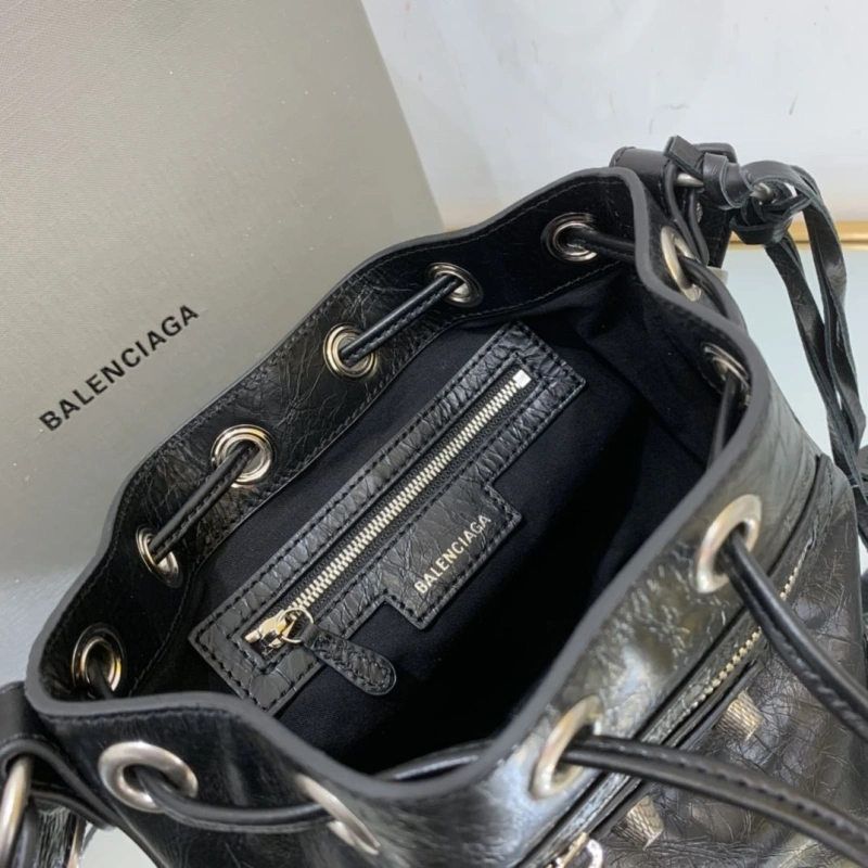 Bxlxnciaga Bucket Bags AllSeason 84545