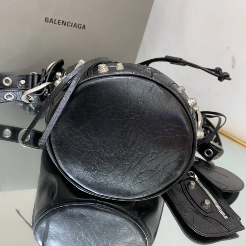 Bxlxnciaga Bucket Bags AllSeason 84545