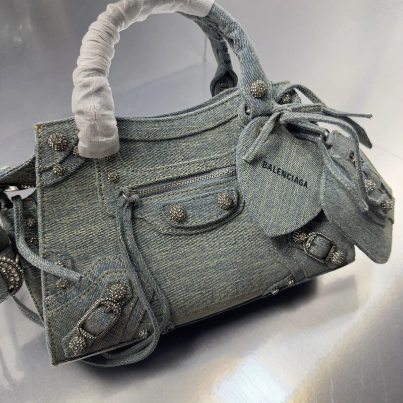 Bxlxnciaga  City Bags Refined 84514