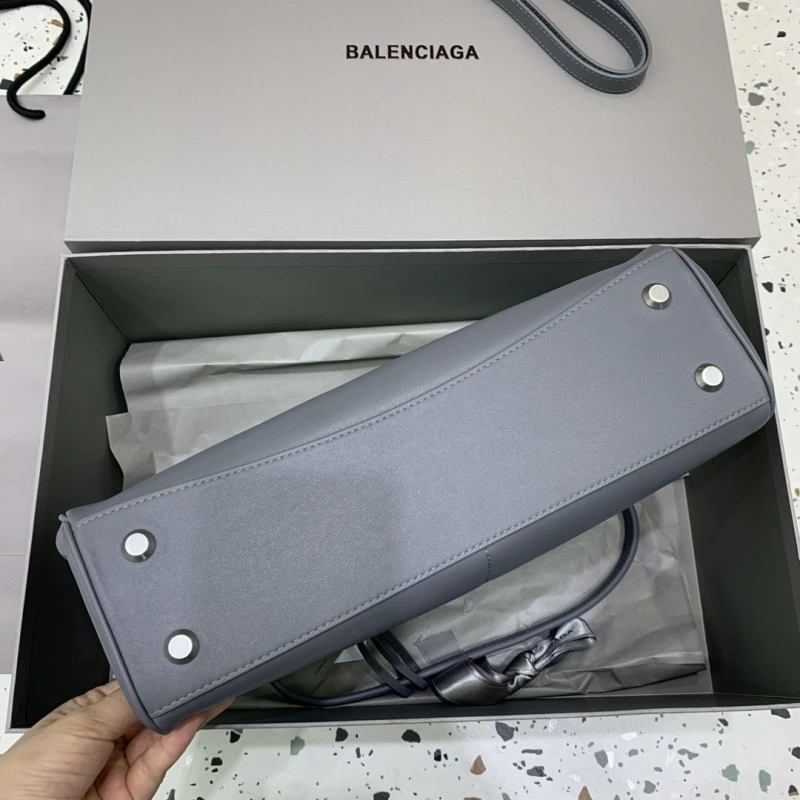 Bxlxnciaga Top Handle Bags Affordable 84046
