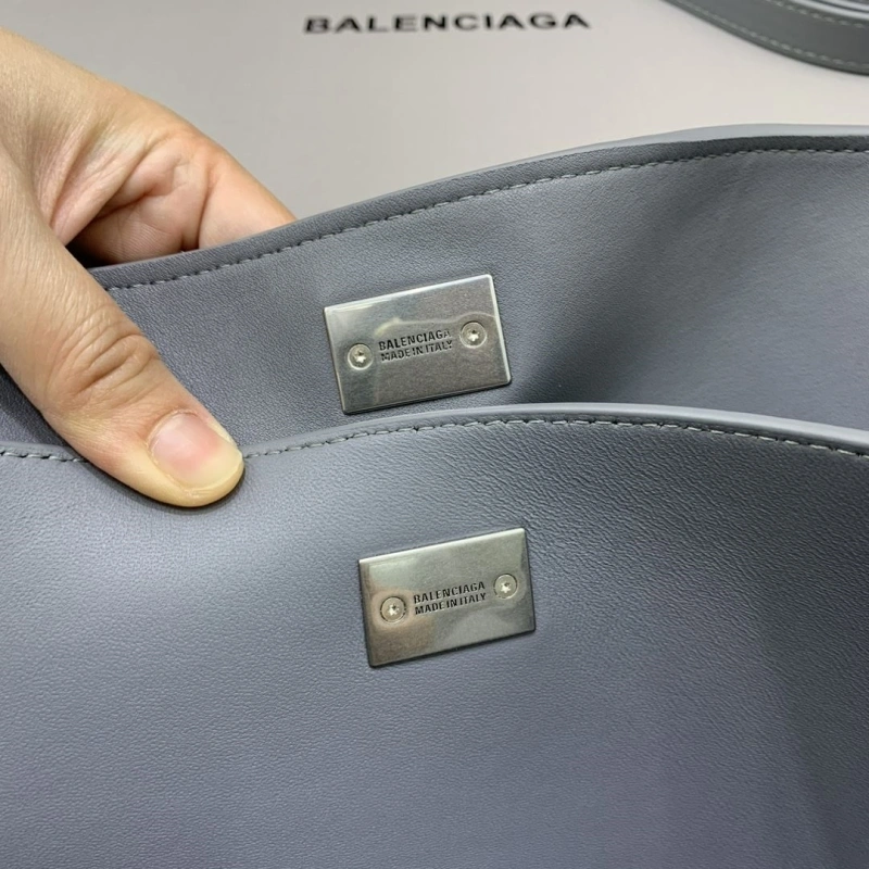 Bxlxnciaga Top Handle Bags Affordable 84046