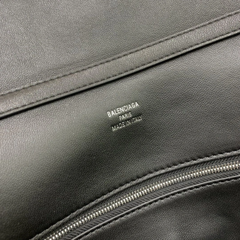 ModernLook Bxlxnciaga Top Handle Bags 84043