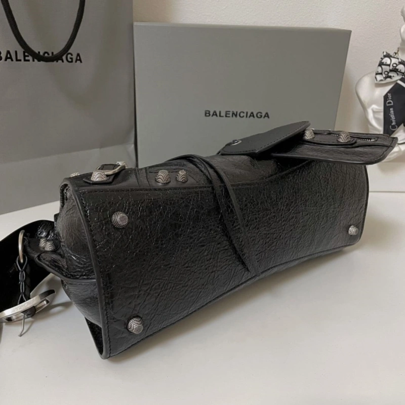 Bold Bxlxnciaga Top Handle Bags 84026