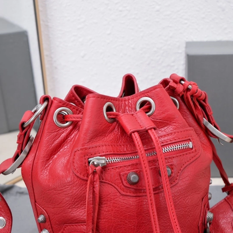 Fashionable Bxlxnciaga Bucket Bags 84576