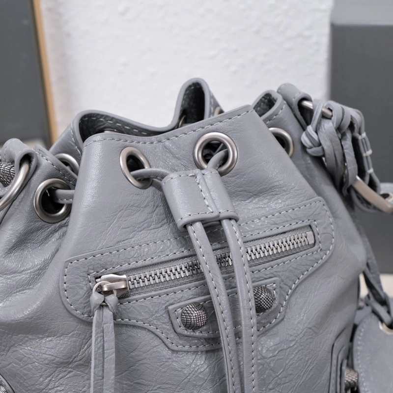 Bxlxnciaga Bucket Bags Stylish 84534