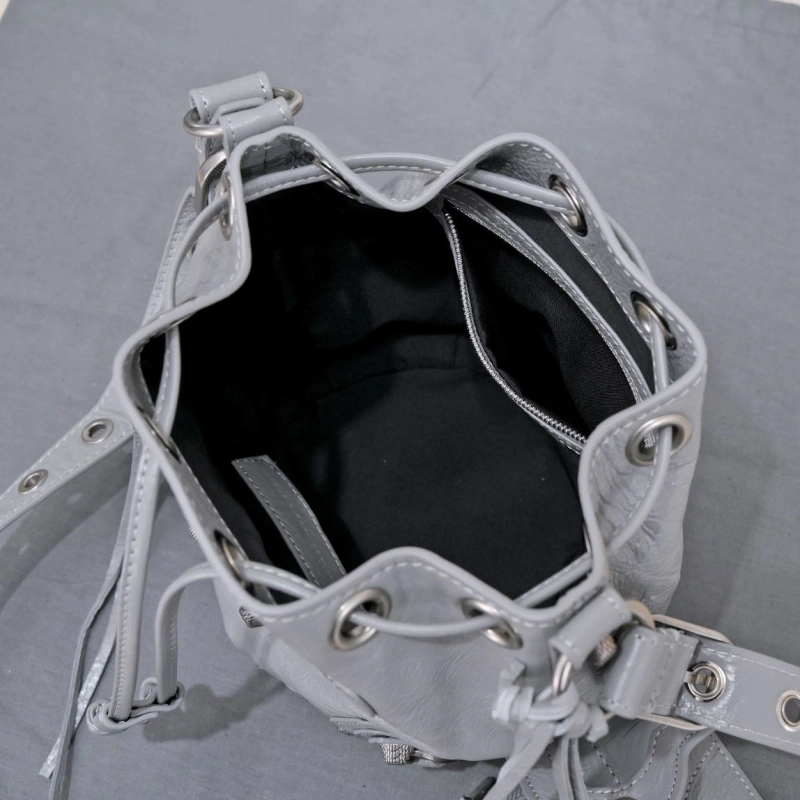 Bxlxnciaga Bucket Bags Stylish 84534