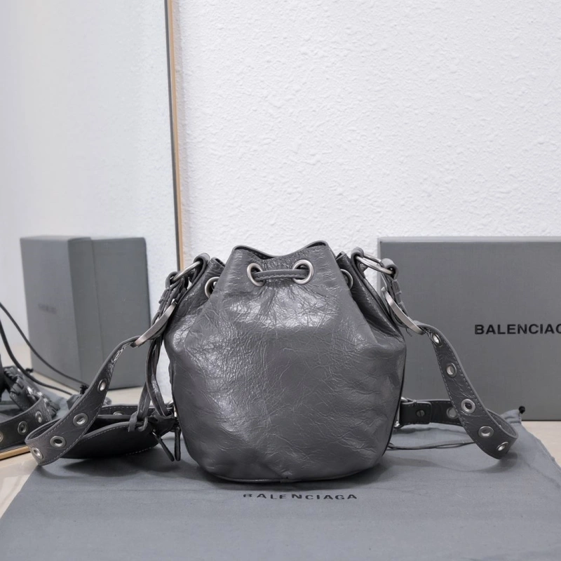 Bxlxnciaga Bucket Bags Cozy 84547