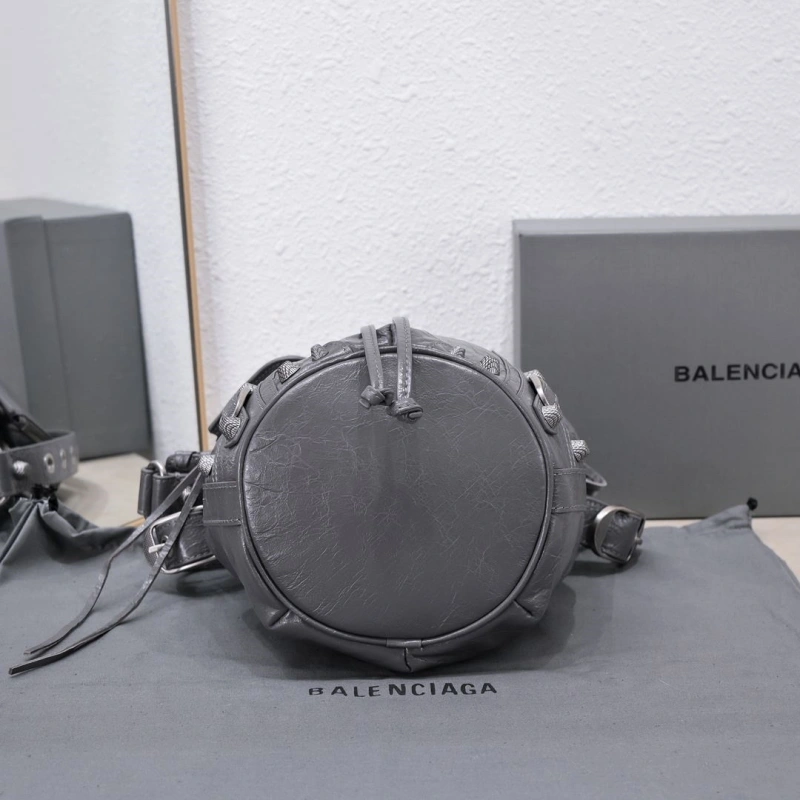 Bxlxnciaga Bucket Bags Cozy 84547