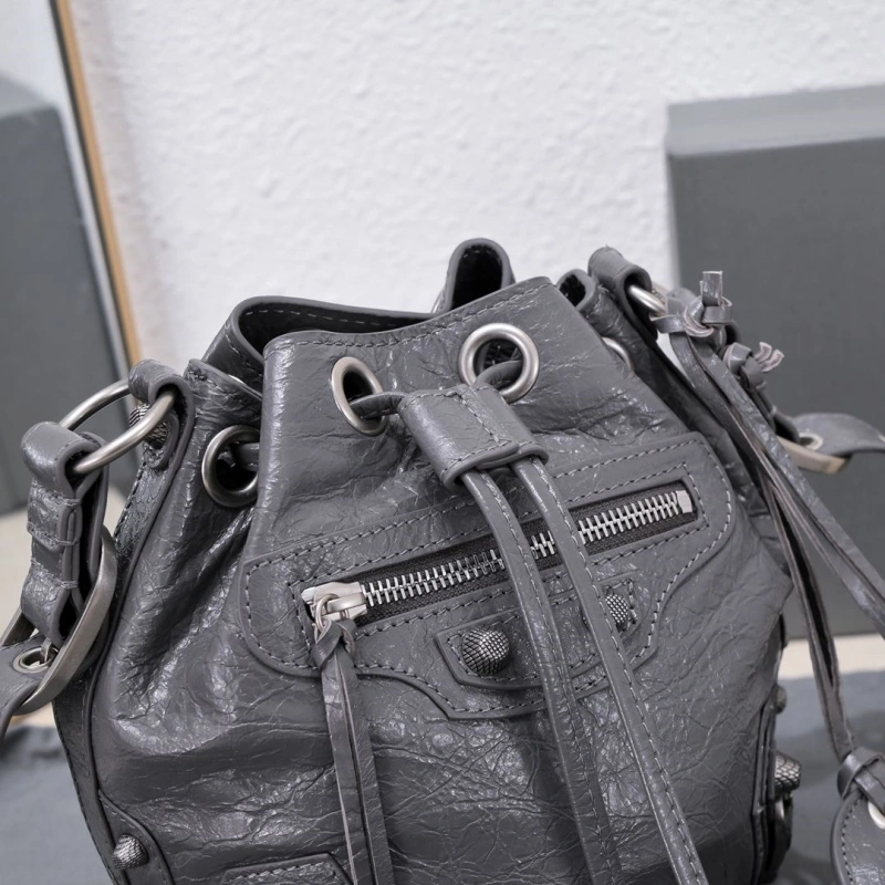 Bxlxnciaga Bucket Bags Cozy 84547