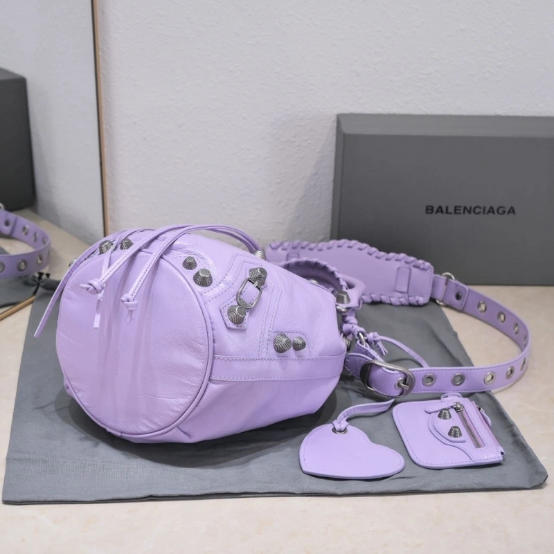 Bxlxnciaga Bucket Bags Compact 84573