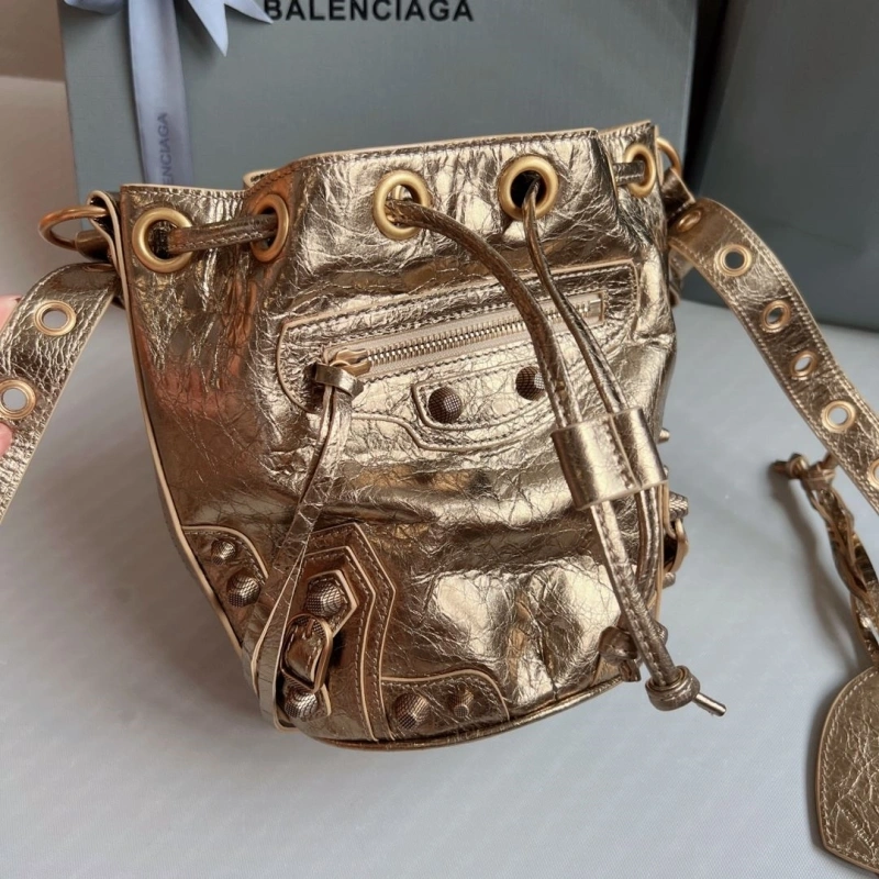 Bxlxnciaga Bucket Bags GoAnywhere 84571