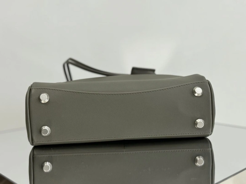 Durable Bxlxnciaga Top Handle Bags 84041
