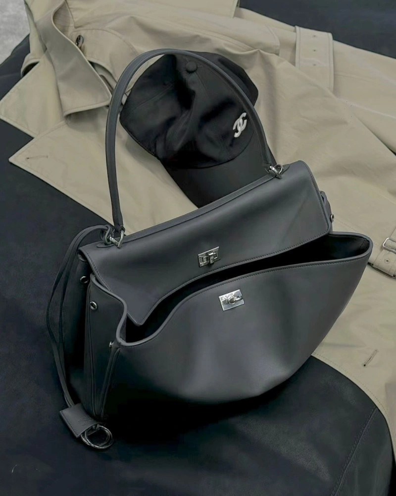 ModernLook Bxlxnciaga Top Handle Bags 84014