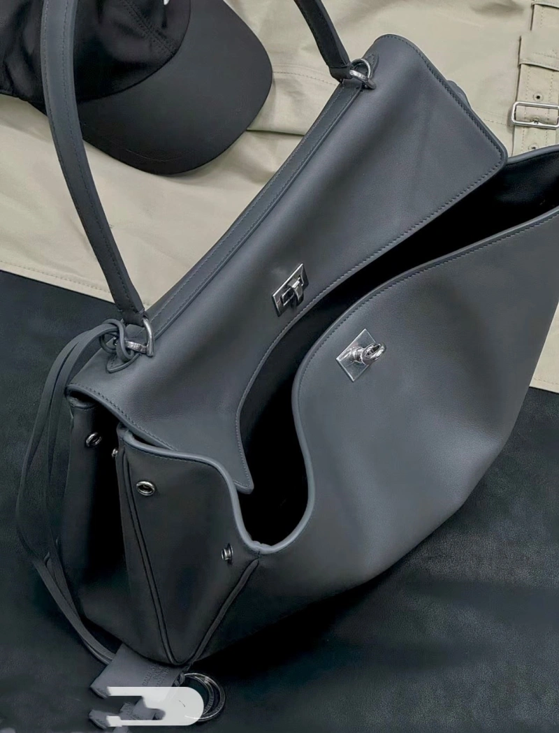 ModernLook Bxlxnciaga Top Handle Bags 84014