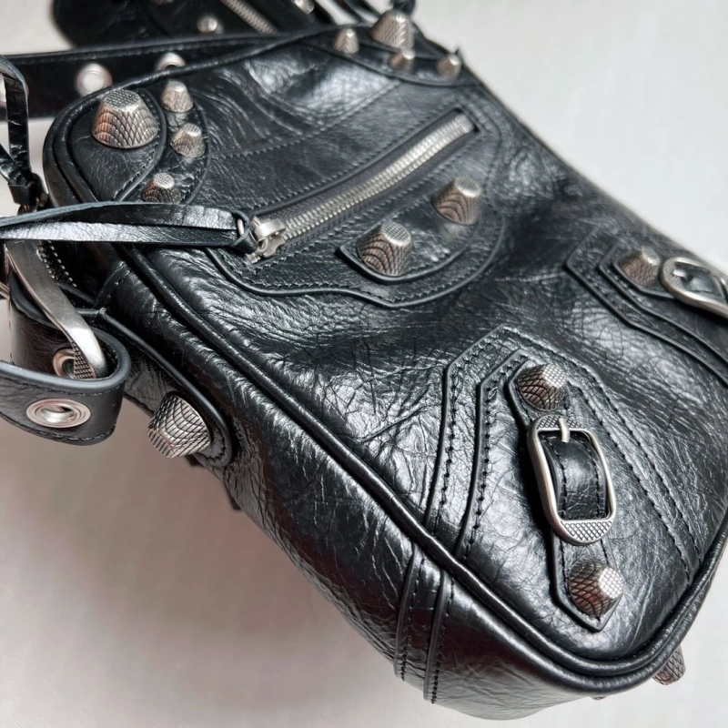 Reliable Bxlxnciaga Satchel Bags 84256