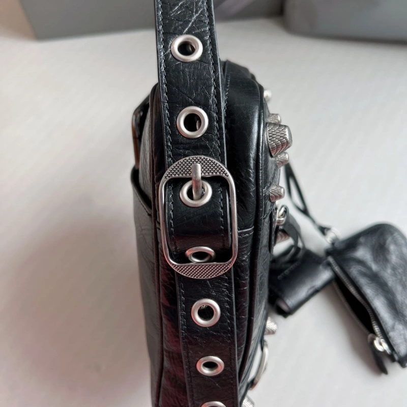Reliable Bxlxnciaga Satchel Bags 84256