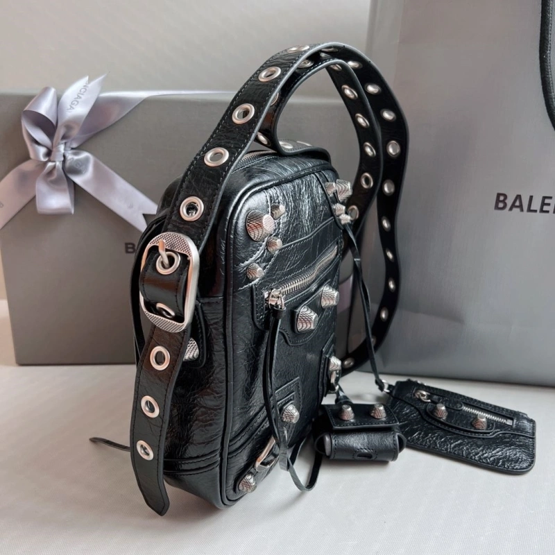 Bxlxnciaga Satchel Bags Fashionable 84205