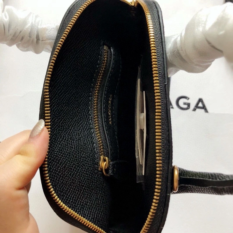 Resilient Bxlxnciaga Top Handle Bags 84008