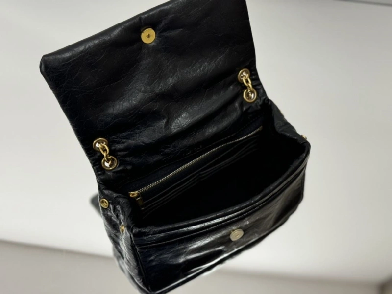 WellDesigned Bxlxnciaga Top Handle Bags 83987