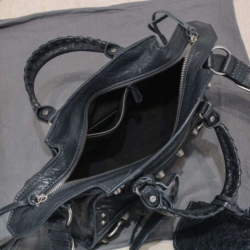 Flexible Bxlxnciaga Top Handle Bags 83969