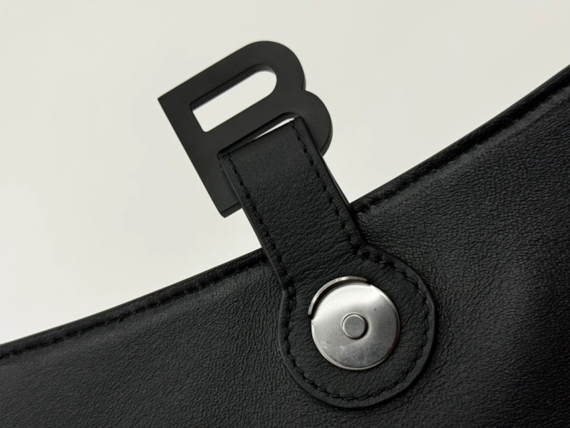 StreetReady Bxlxnciaga Hourglass Bags 84284