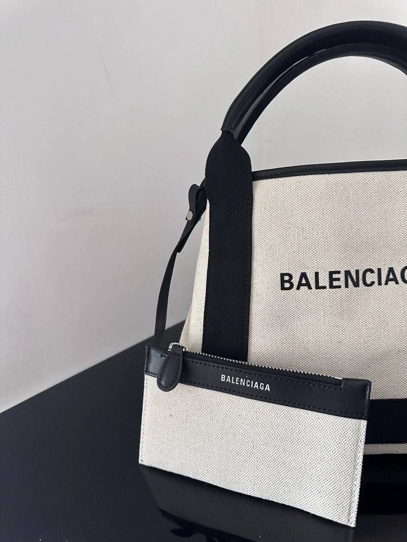 Bxlxnciaga Shopping Bags Minimalist 84167
