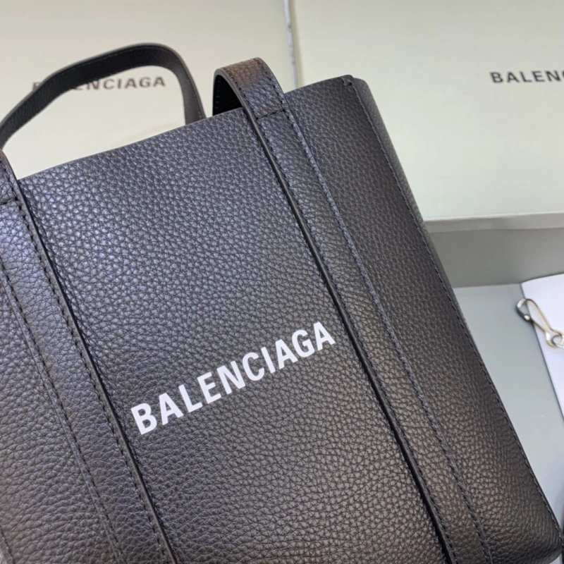 Bright Bxlxnciaga Shopping Bags 84146