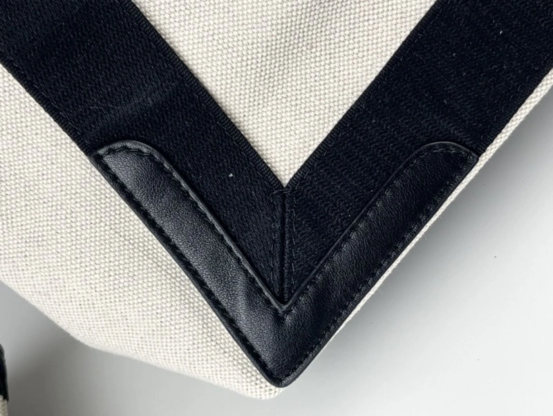 ModernLook Bxlxnciaga Shopping Bags 84160