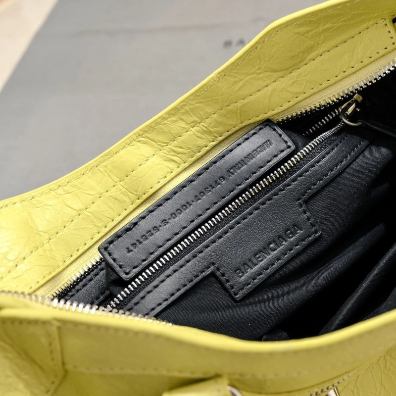 Bxlxnciaga Top Handle Bags Cozy 83844