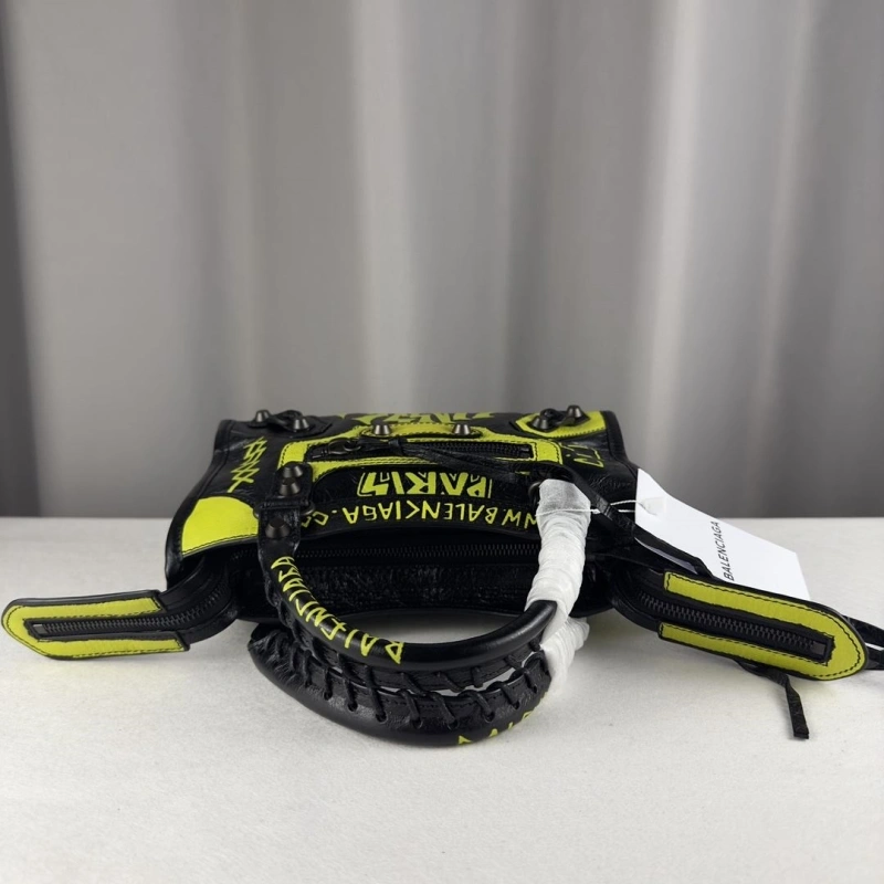 Resilient Bxlxnciaga Top Handle Bags 83840