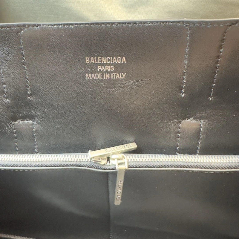 Resilient Bxlxnciaga Shopping Bags 84179