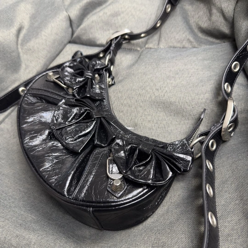 NewStyle Bxlxnciaga  City Bags 84467