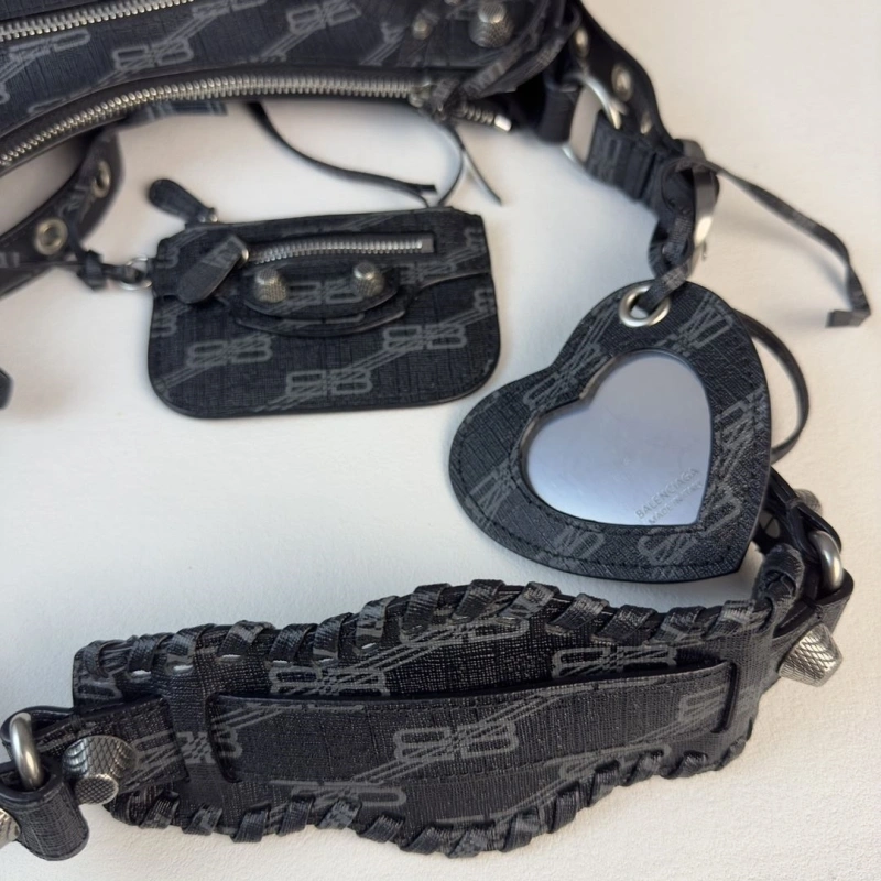 Bxlxnciaga  City Bags Trendsetting 84460