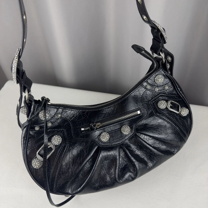 ModernLook Bxlxnciaga  City Bags 84499