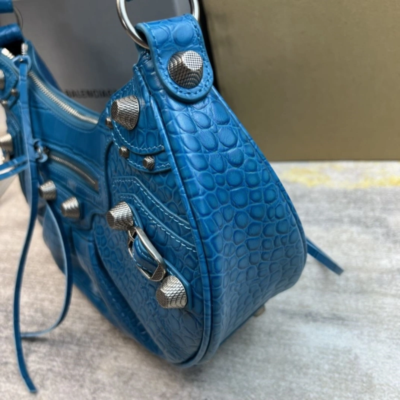 Bxlxnciaga  City Bags Refined 84446