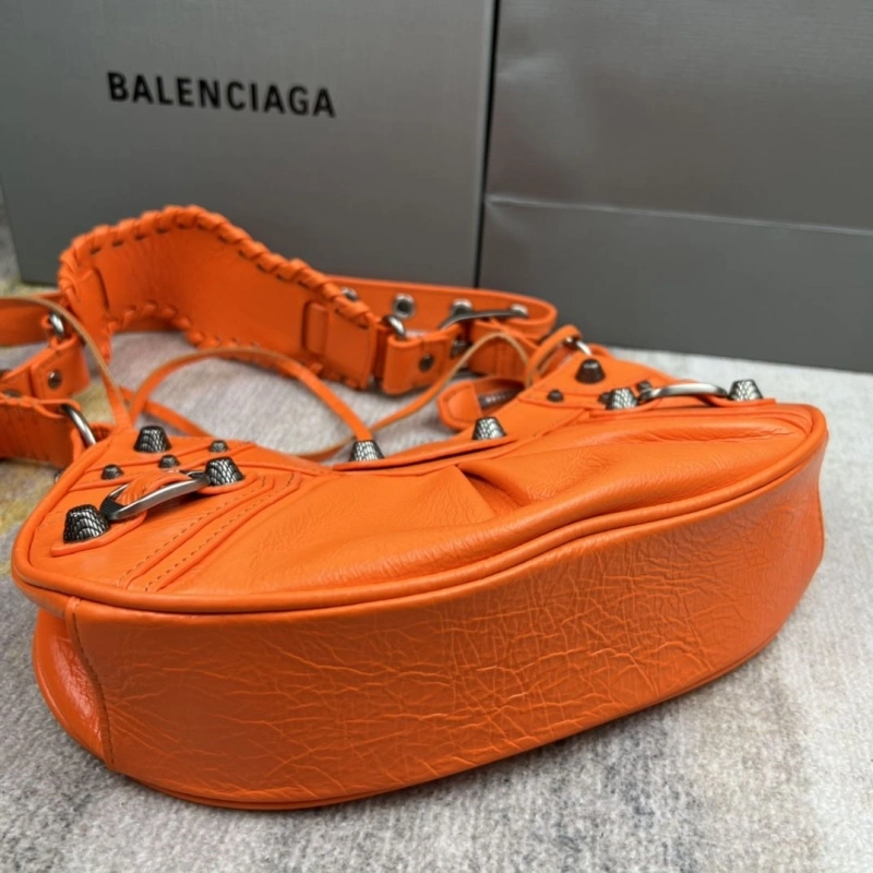 Bxlxnciaga  City Bags Bright 84430