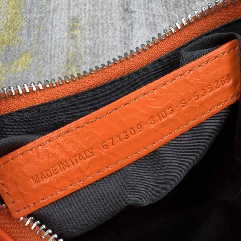 Bxlxnciaga  City Bags Bright 84430