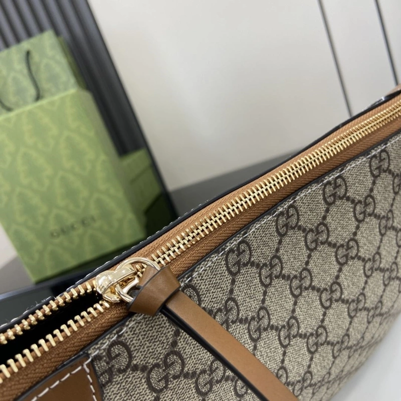 Trendsetting Gxccx Top Handle Bags 44004