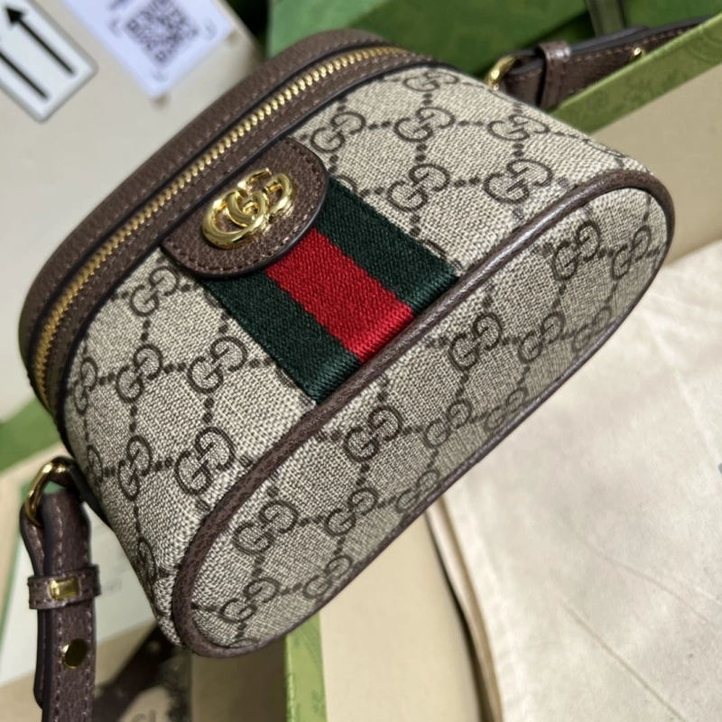 Minimalist Gxccx Cosmetic Bags 45107