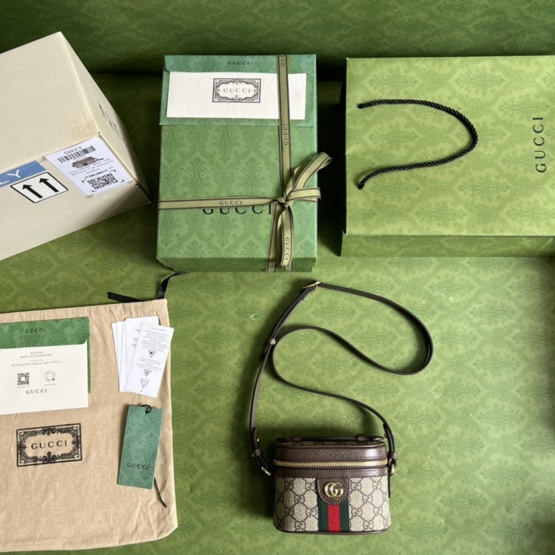Minimalist Gxccx Cosmetic Bags 45107